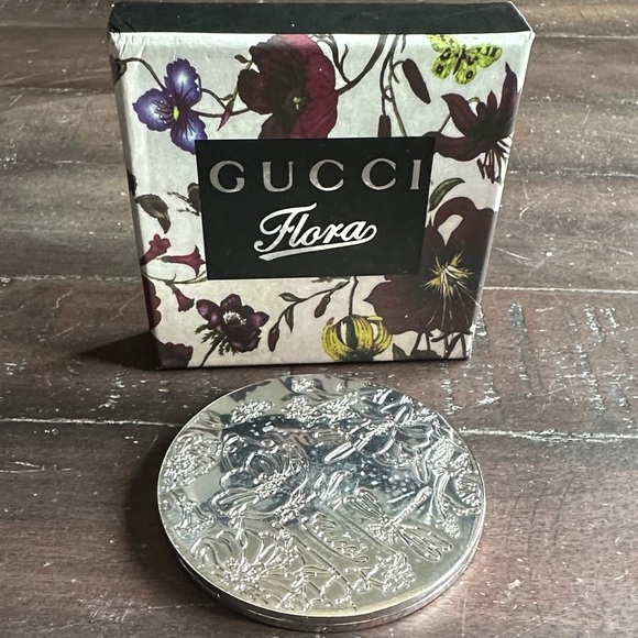 Gucci Accessories - GUCCI Flora Compact Mirror - Floral Embossed Silver